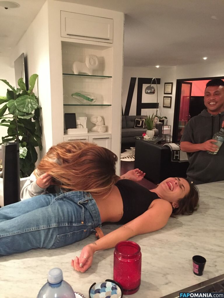 Addison Timlin Nackt Geleaktes Foto #16