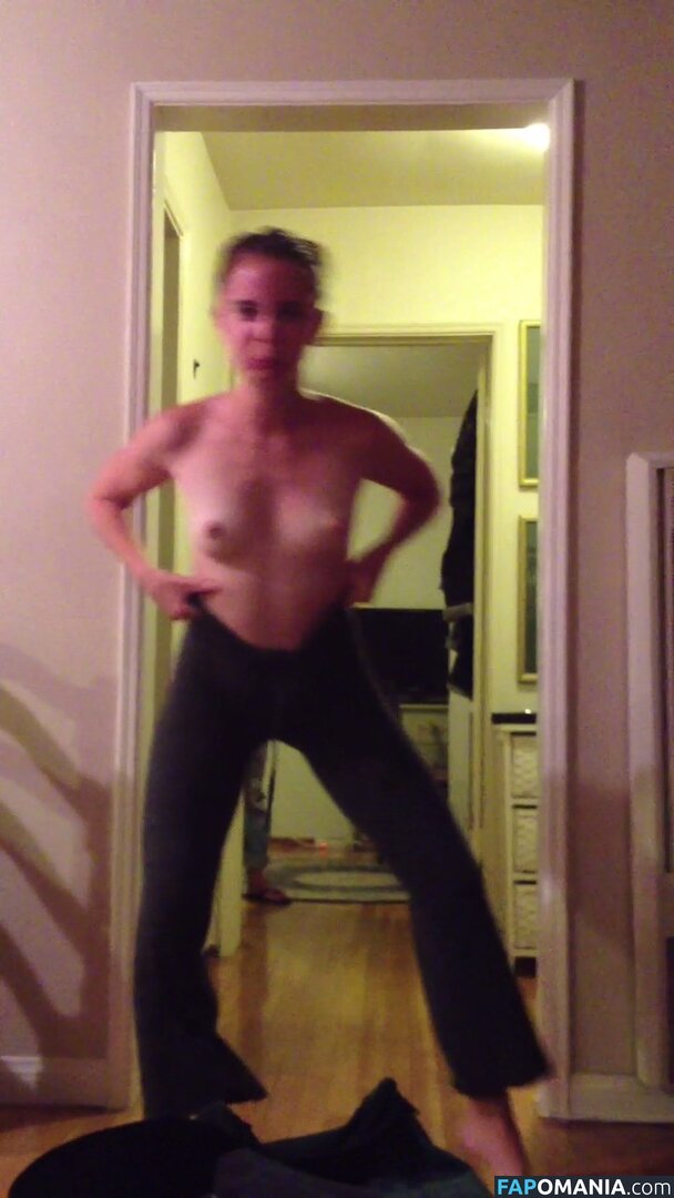 Alexa Nikolas Nackt Geleaktes Foto #7