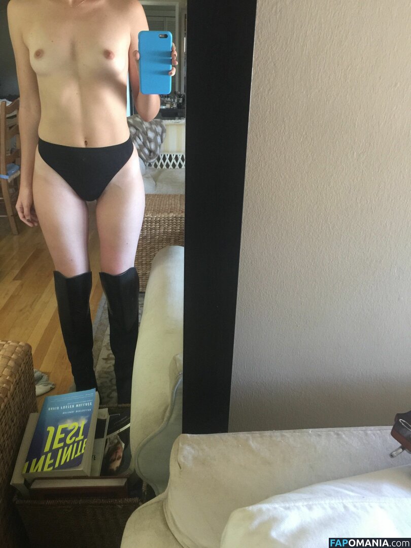 Alexa Nikolas Nackt Geleaktes Foto #24