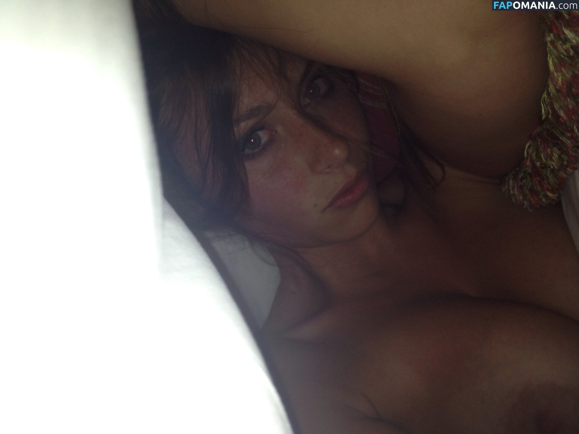 Aly Michalka Nackt Geleaktes Foto #25