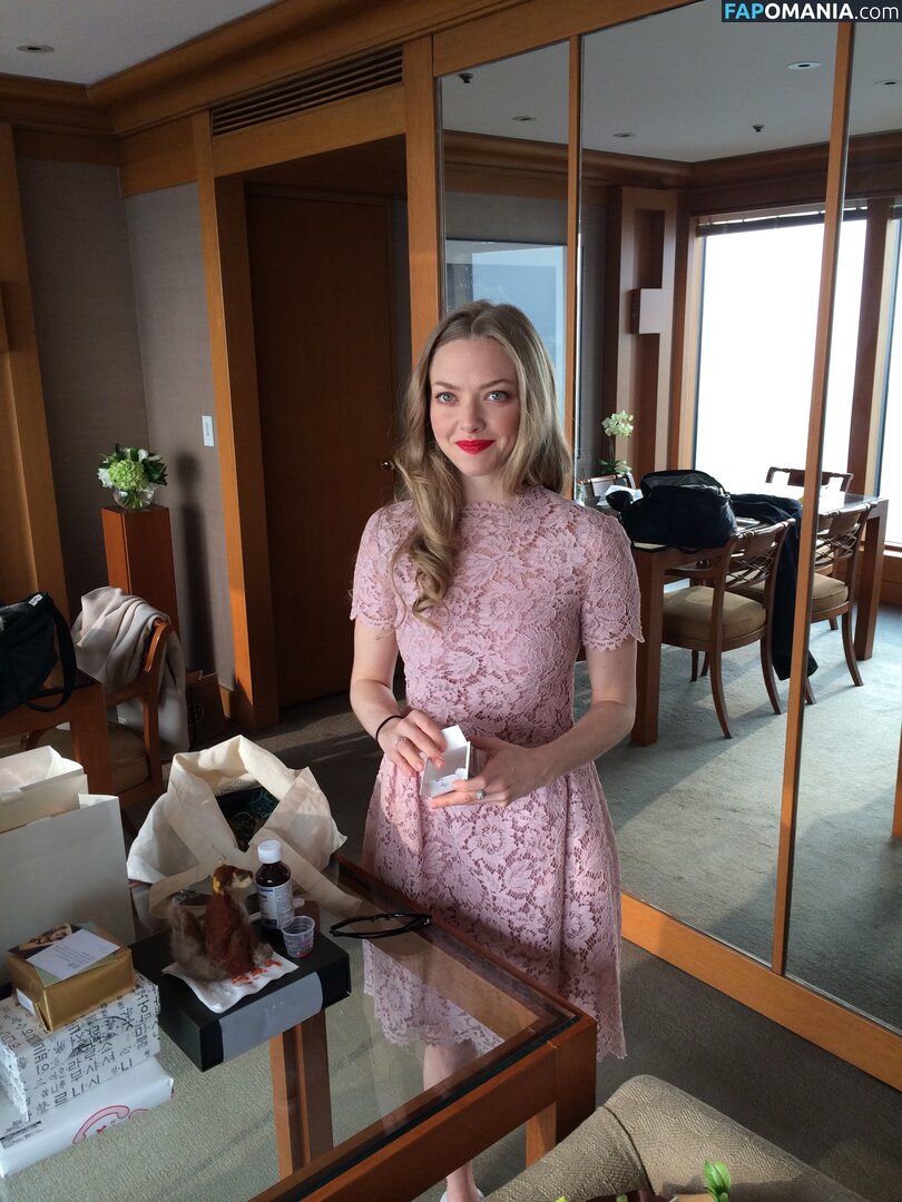 Amanda Seyfried Nackt Geleaktes Foto #19