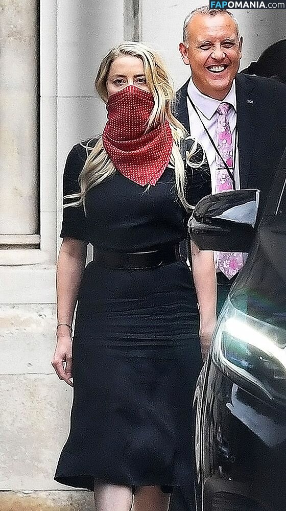 Amber Heard Nackt Geleaktes Foto #61