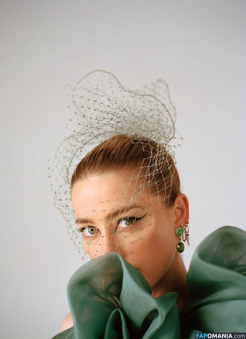 Amber Heard Nackt Geleaktes Foto #140
