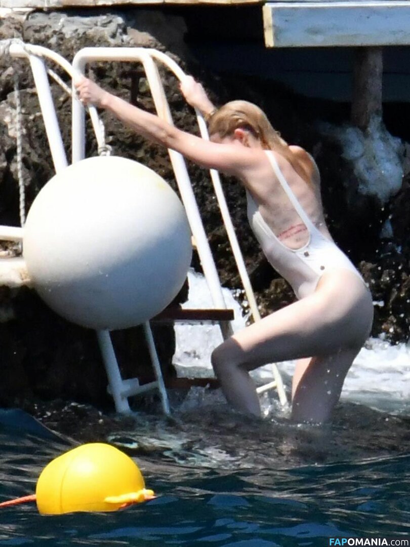 Amber Heard Nackt Geleaktes Foto #153