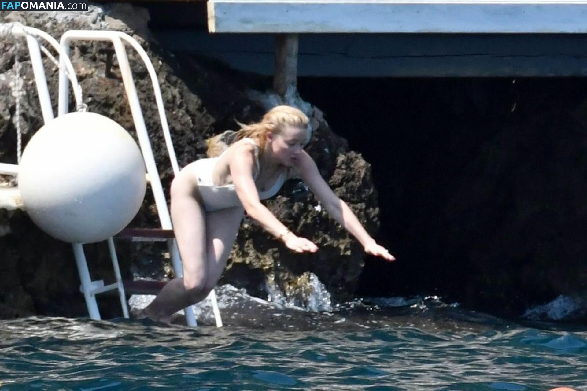 Amber Heard Nackt Geleaktes Foto #156