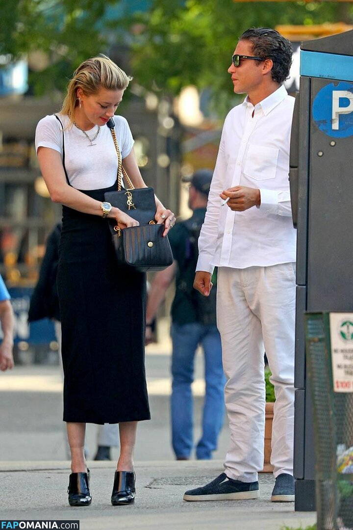 Amber Heard Nackt Geleaktes Foto #172