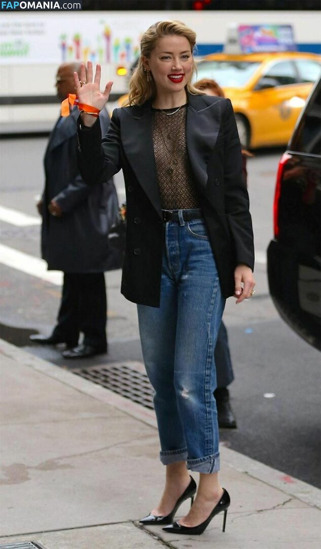 Amber Heard Nackt Geleaktes Foto #198