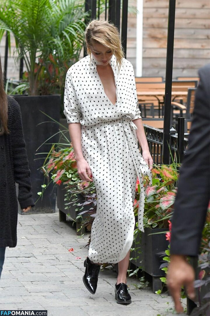 Amber Heard Nackt Geleaktes Foto #209