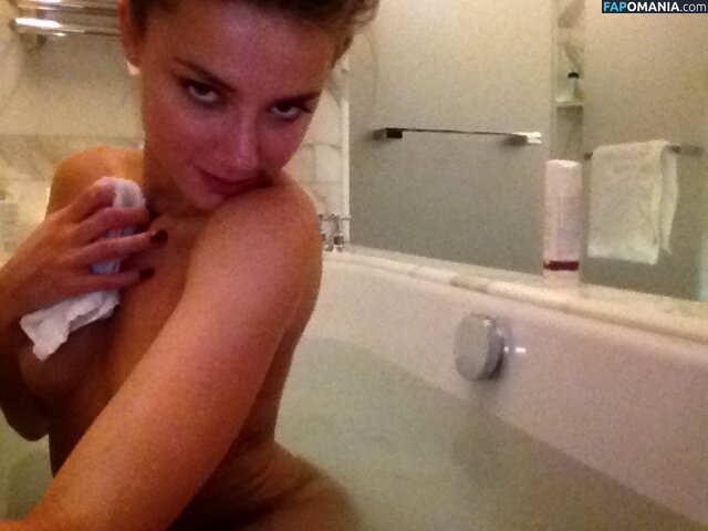 Amber Heard Nackt Geleaktes Foto #292