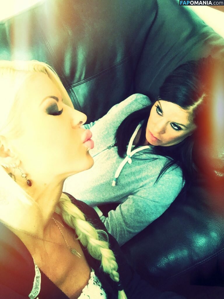 Angelina Love Nackt Geleaktes Foto #48