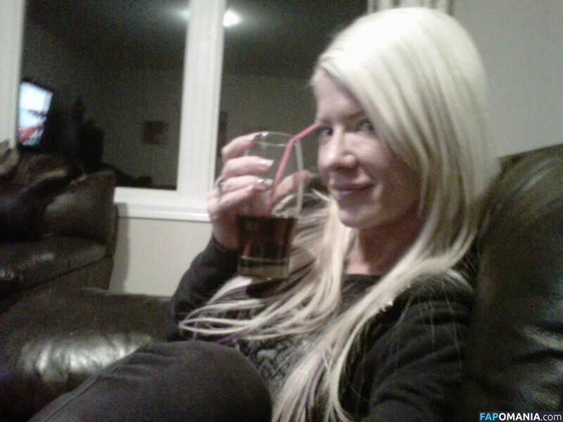 Angelina Love Nackt Geleaktes Foto #54
