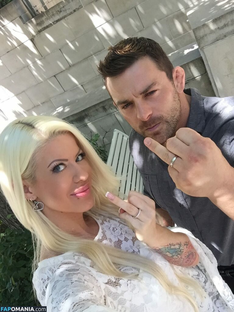 Angelina Love Nackt Geleaktes Foto #83