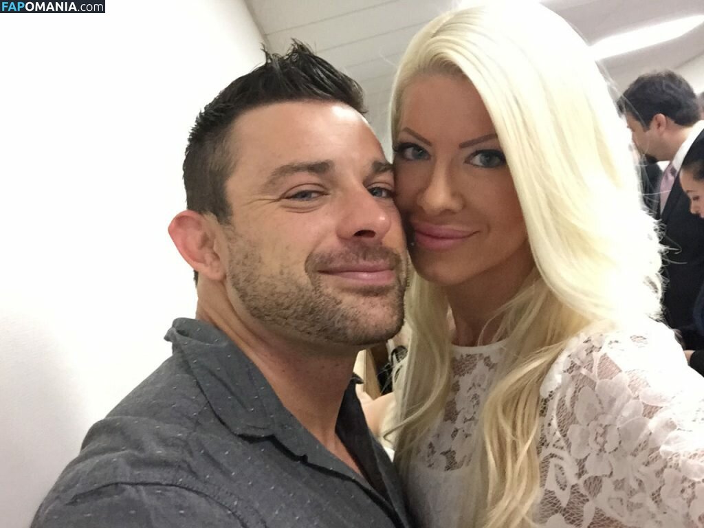 Angelina Love Nackt Geleaktes Foto #118