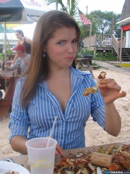 Anna Kendrick Nackt Geleaktes Foto #5