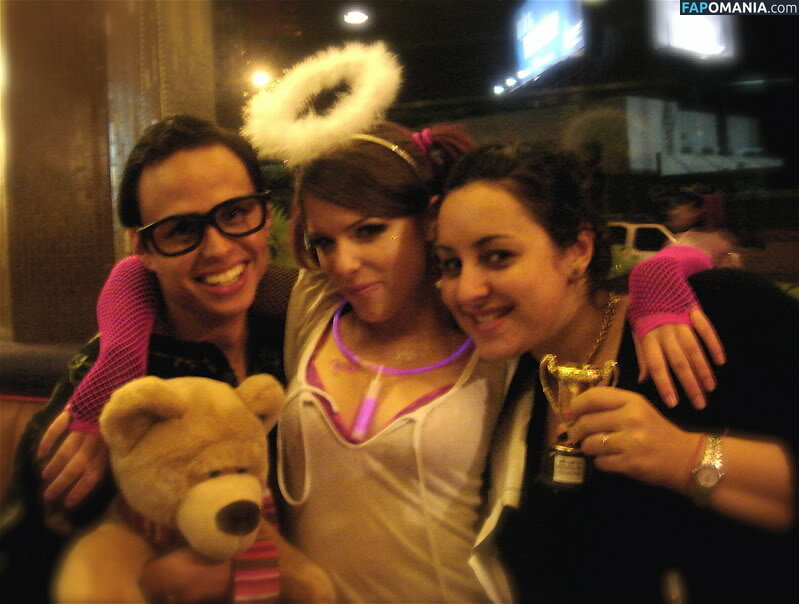 Anna Kendrick Nackt Geleaktes Foto #29