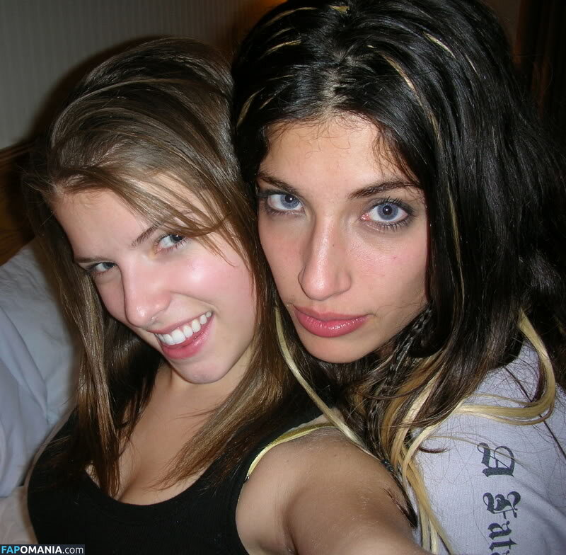 Anna Kendrick Nackt Geleaktes Foto #44