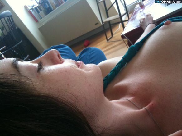 Anne Hathaway Nackt Geleaktes Foto #1