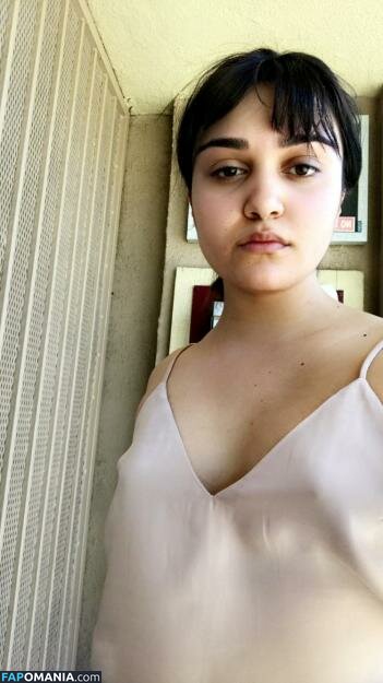 Ariela Barer Nackt Geleaktes Foto #4