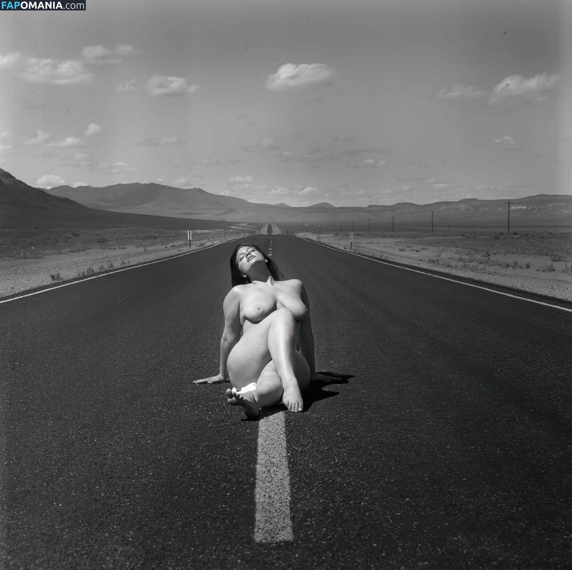 Ashley Graham Nackt Geleaktes Foto #17