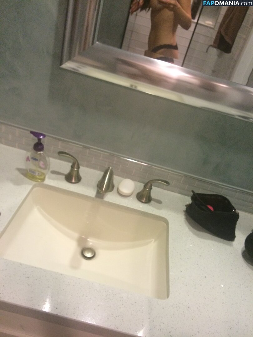 Ashley Mulheron Nackt Geleaktes Foto #172