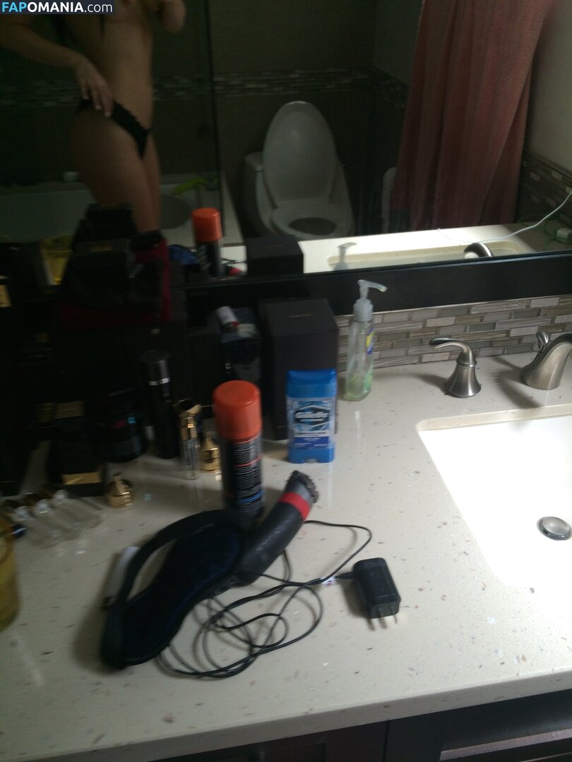 Ashley Mulheron Nackt Geleaktes Foto #197