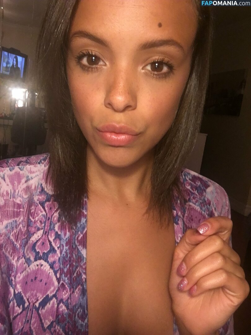 Aubrey Cleland Nackt Geleaktes Foto #18