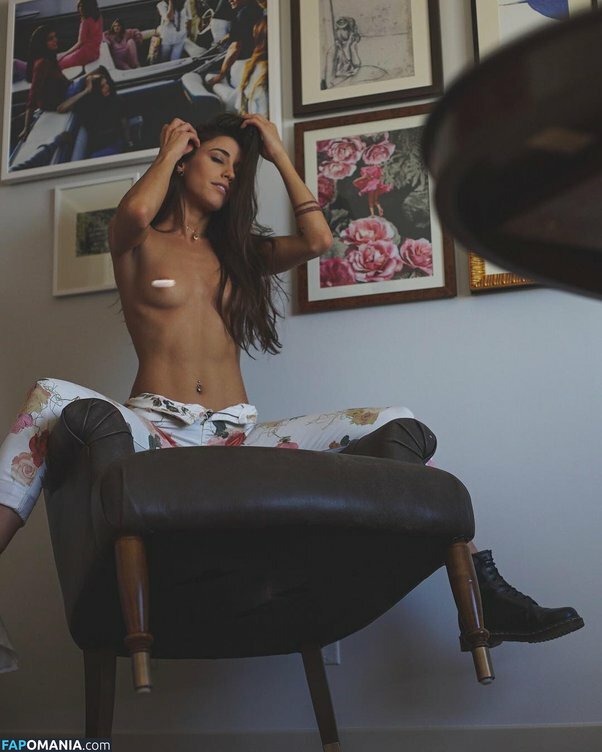 Azrael Renee Nackt Geleaktes Foto #13