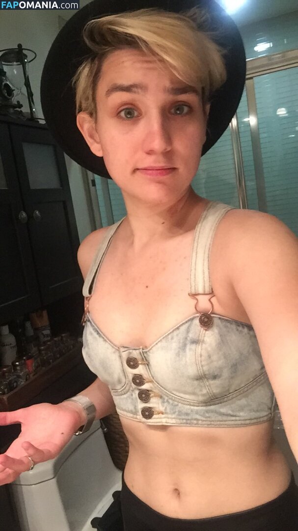Bex Taylor Klaus Nackt Geleaktes Foto #35
