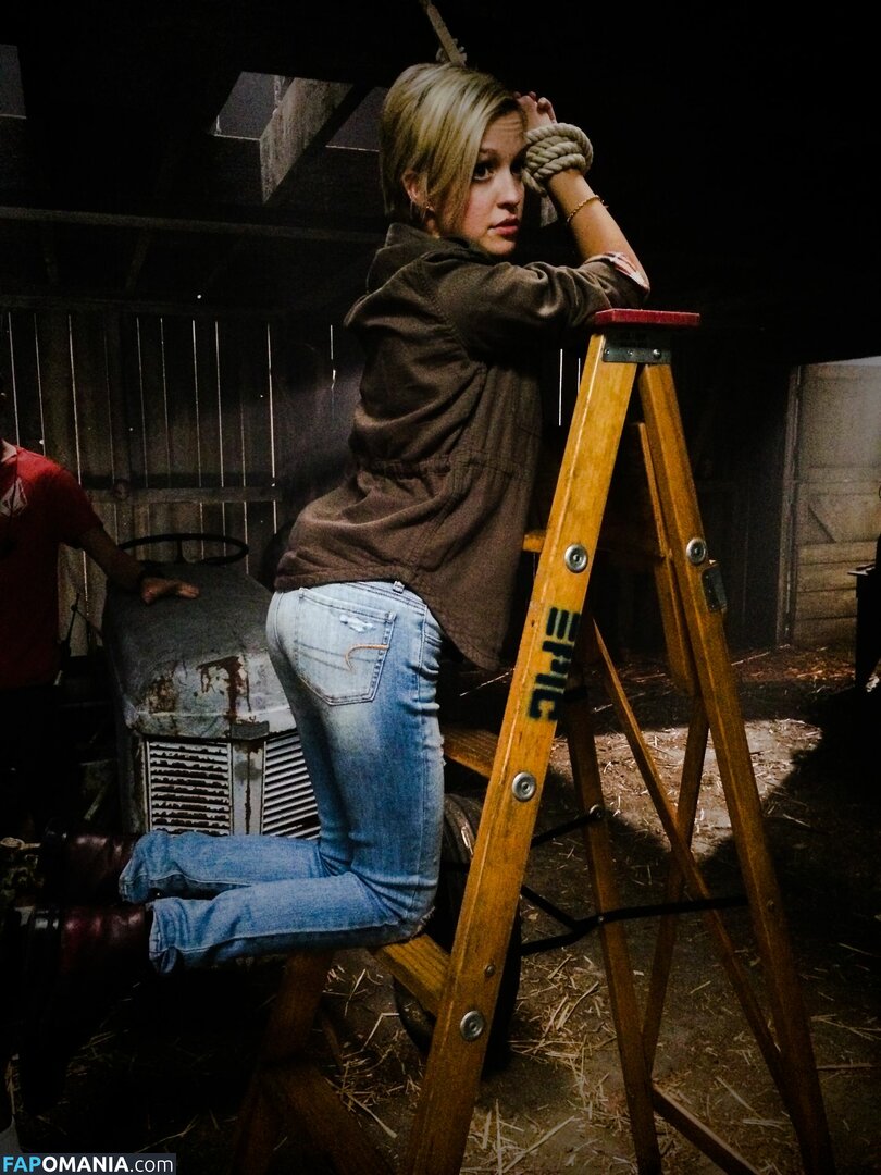 Britni Sheridan Nackt Geleaktes Foto #12