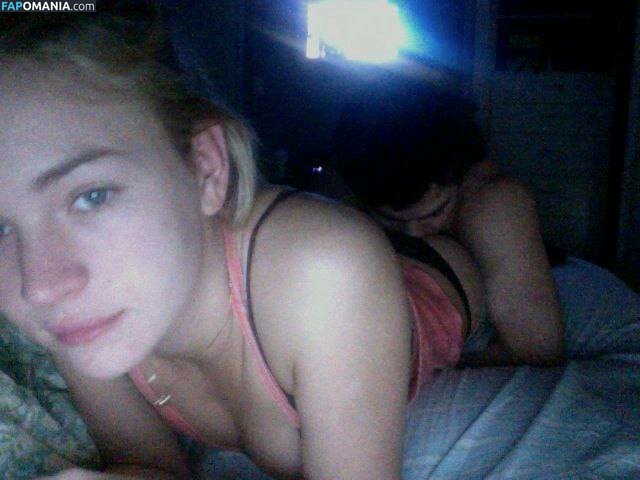 Britt Robertson Nackt Geleaktes Foto #9