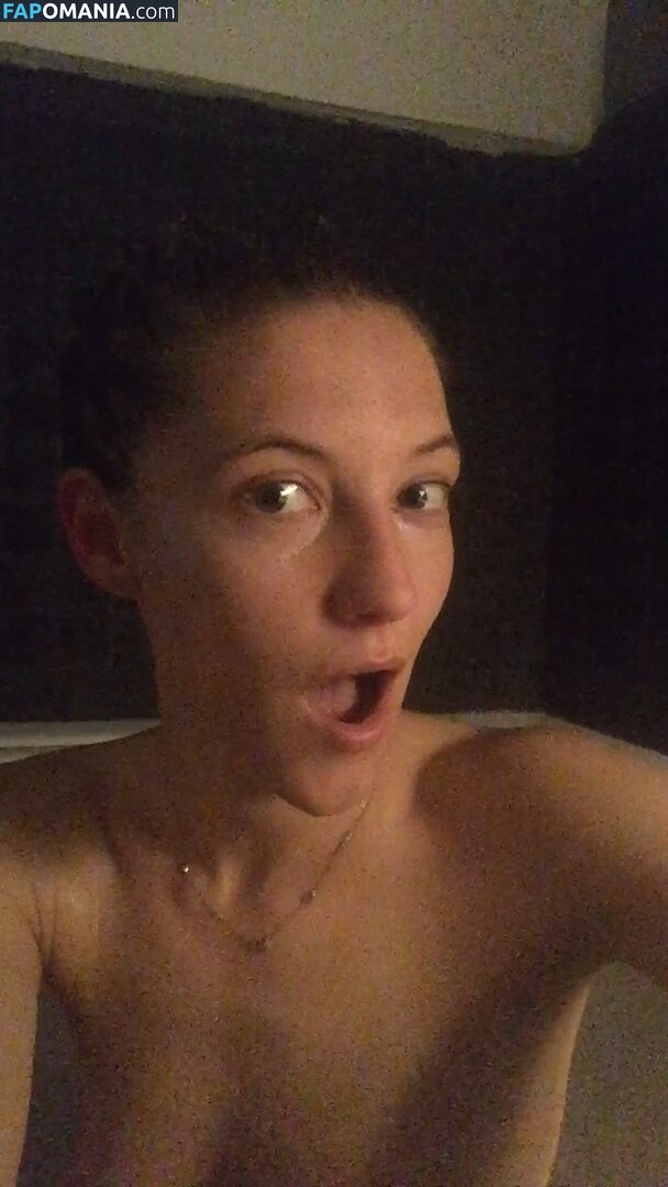 Caitlin Gerard Nackt Geleaktes Foto #9