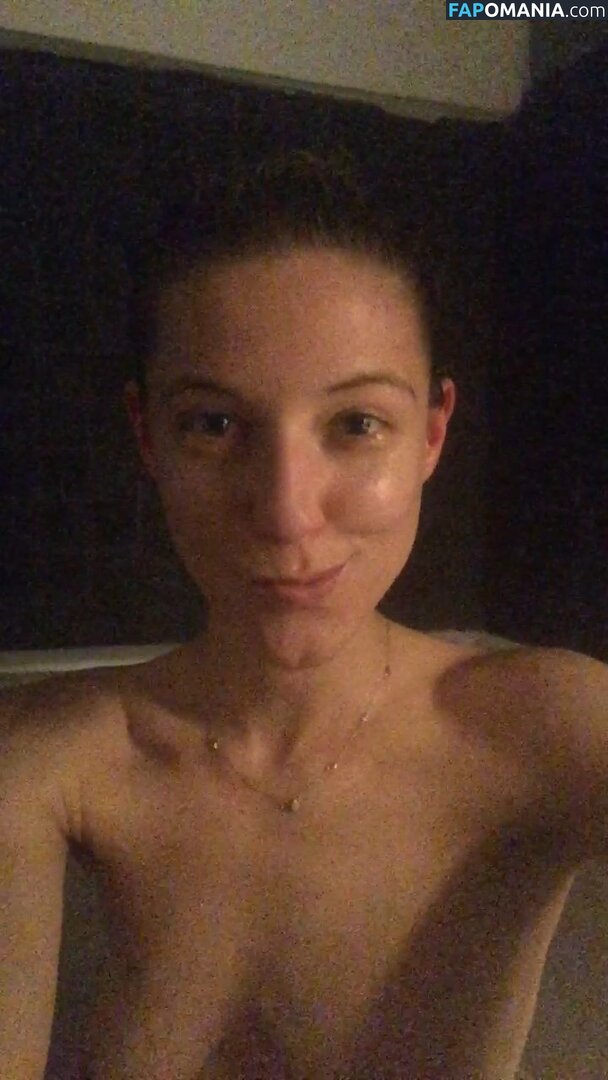 Caitlin Gerard Nackt Geleaktes Foto #12