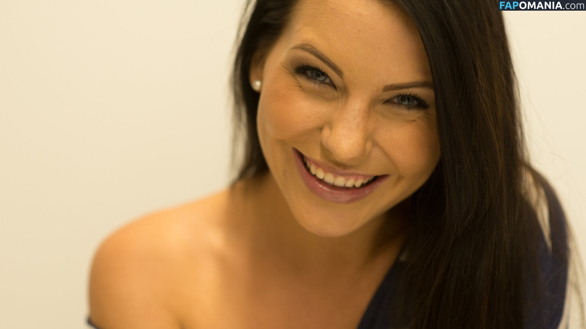 Carina Schwarz Nackt Geleaktes Foto #16