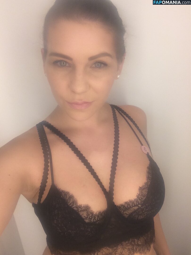 Carina Schwarz Nackt Geleaktes Foto #23