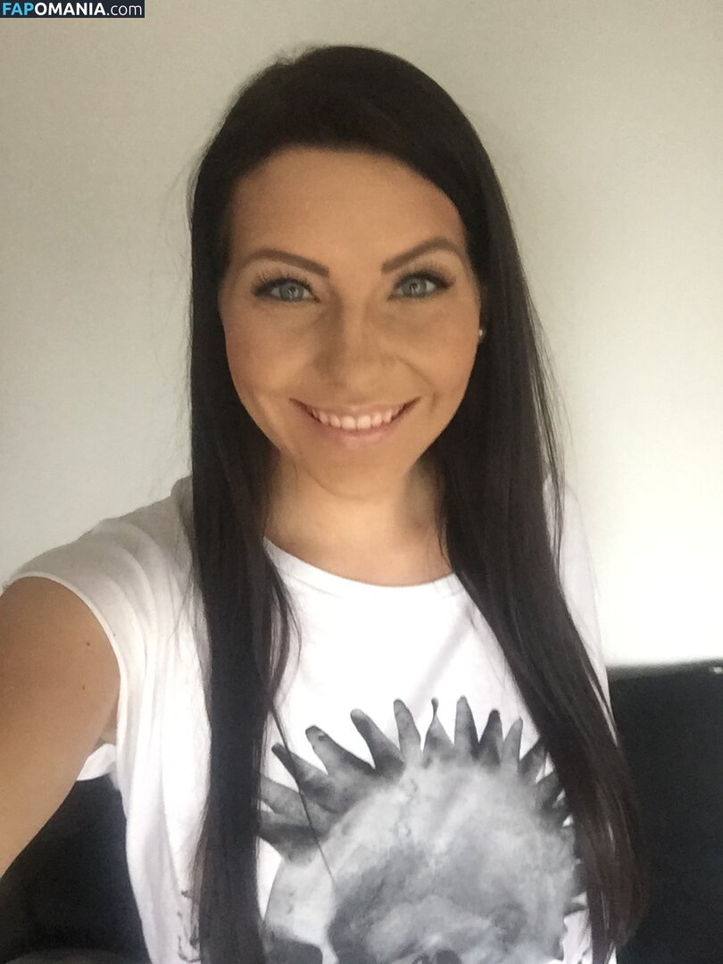 Carina Schwarz Nackt Geleaktes Foto #138