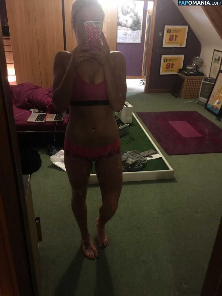 Carly Booth Nackt Geleaktes Foto #11