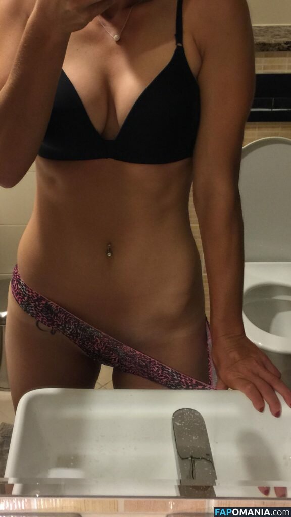 Carly Booth Nackt Geleaktes Foto #12