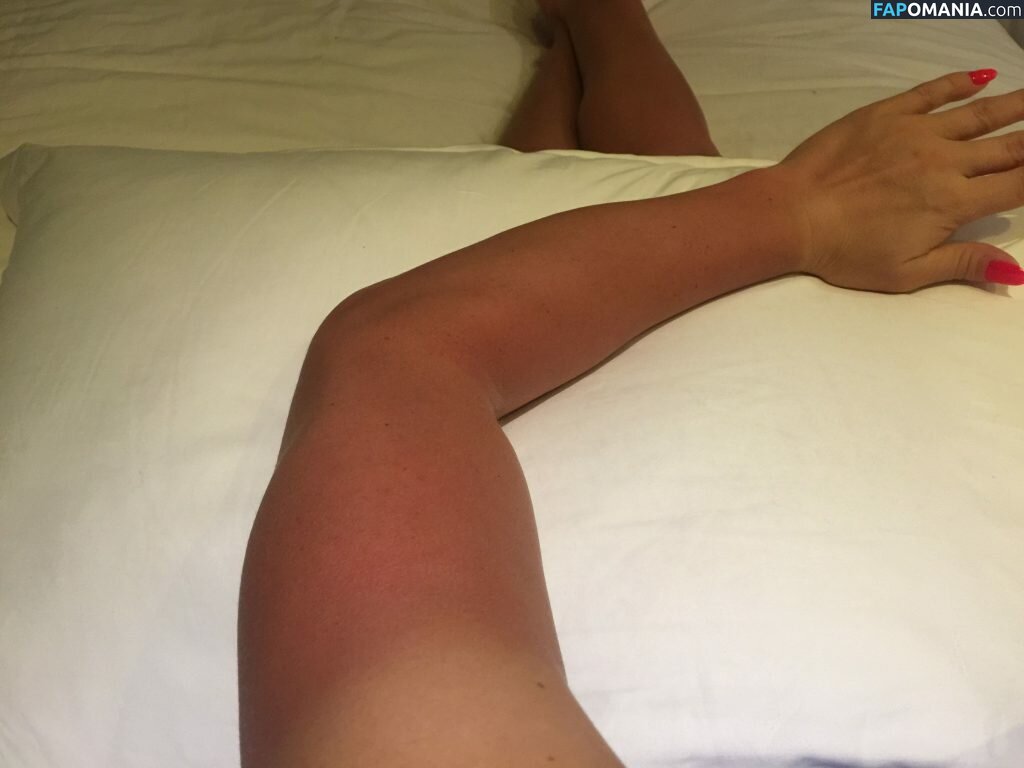 Carly Booth Nackt Geleaktes Foto #53