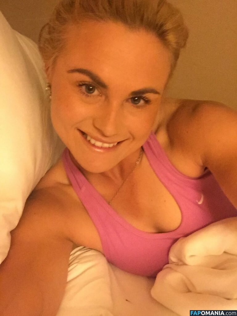 Carly Booth Nackt Geleaktes Foto #59