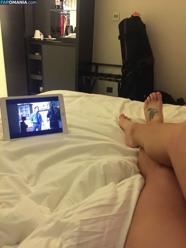 Carly Booth Nackt Geleaktes Foto #76