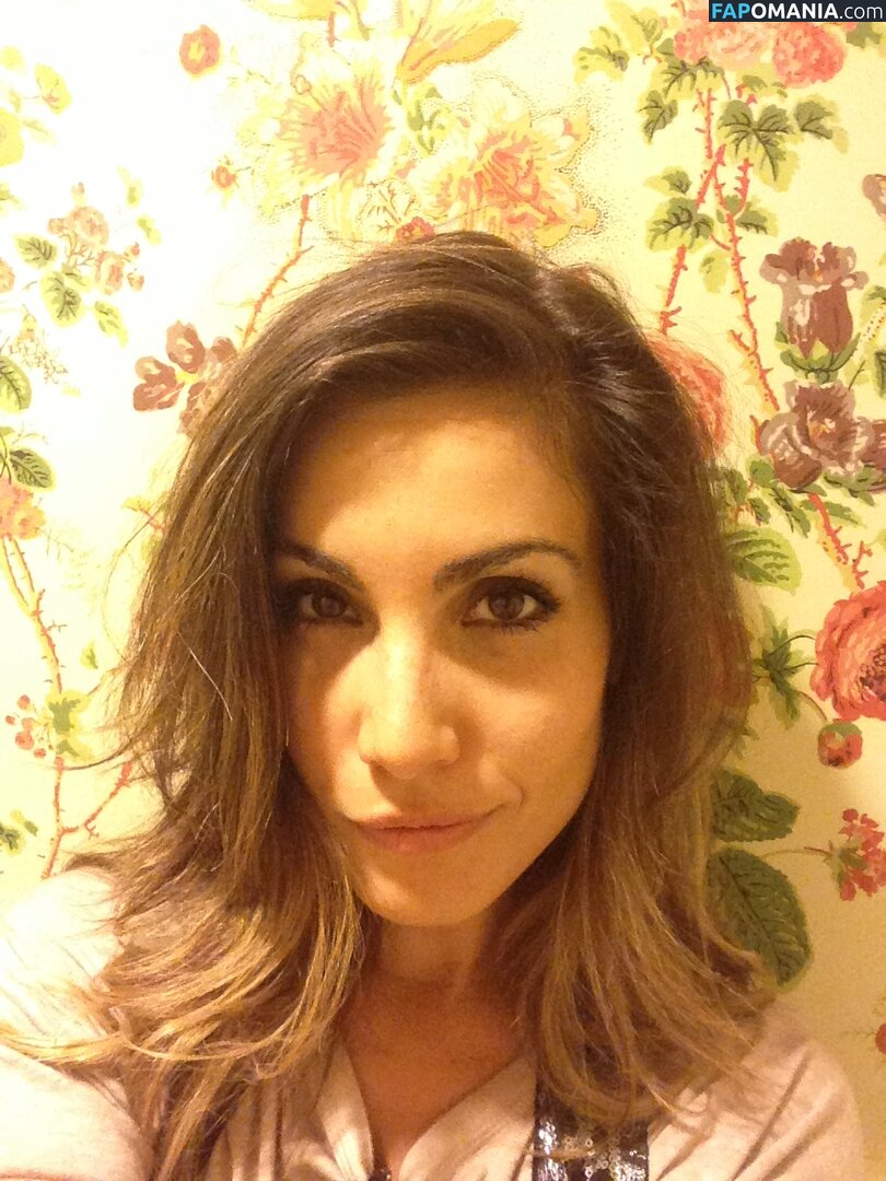 Carly Pope Nackt Geleaktes Foto #21