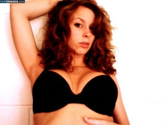 Carly Simmons Nackt Geleaktes Foto #60