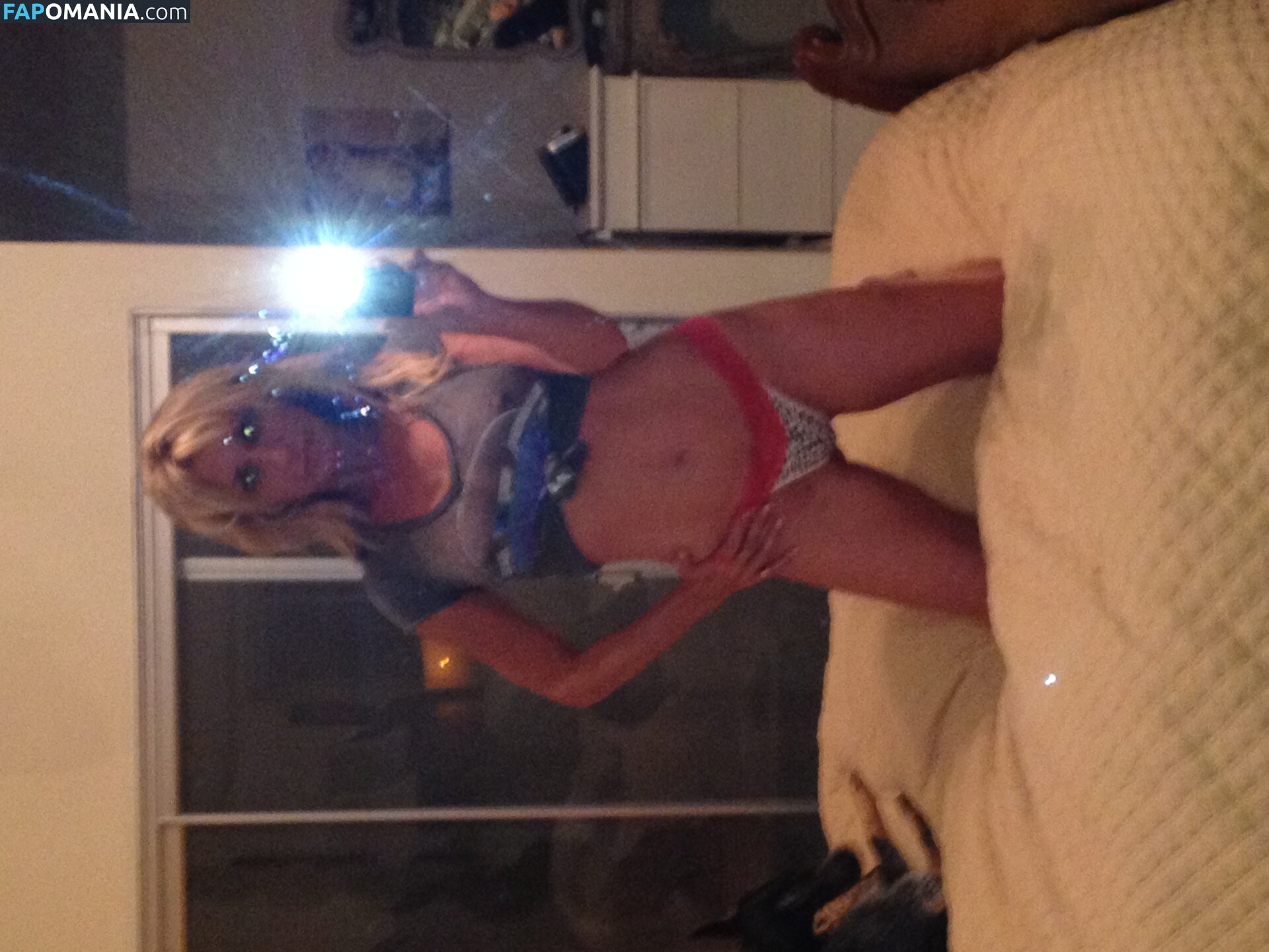 Carrie Michalka Nackt Geleaktes Foto #168