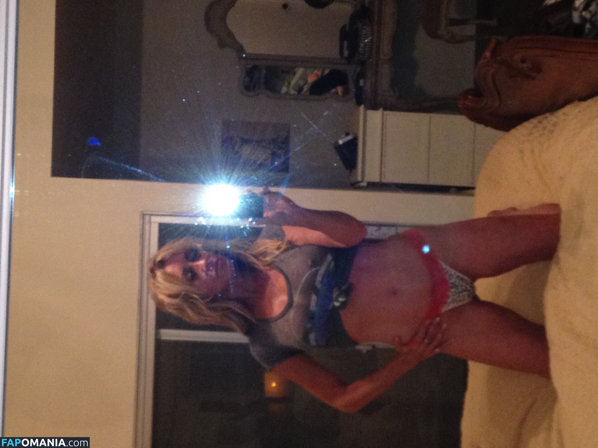 Carrie Michalka Nackt Geleaktes Foto #170
