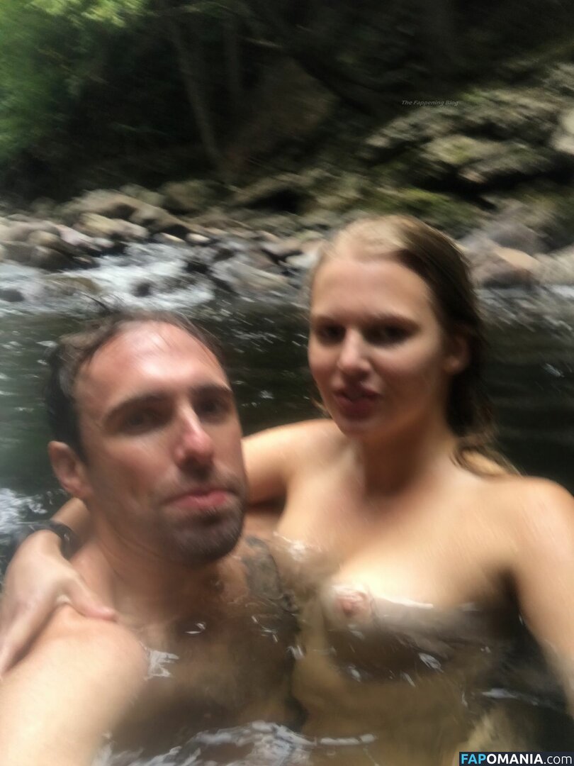 Casie Sloan Nackt Geleaktes Foto #2