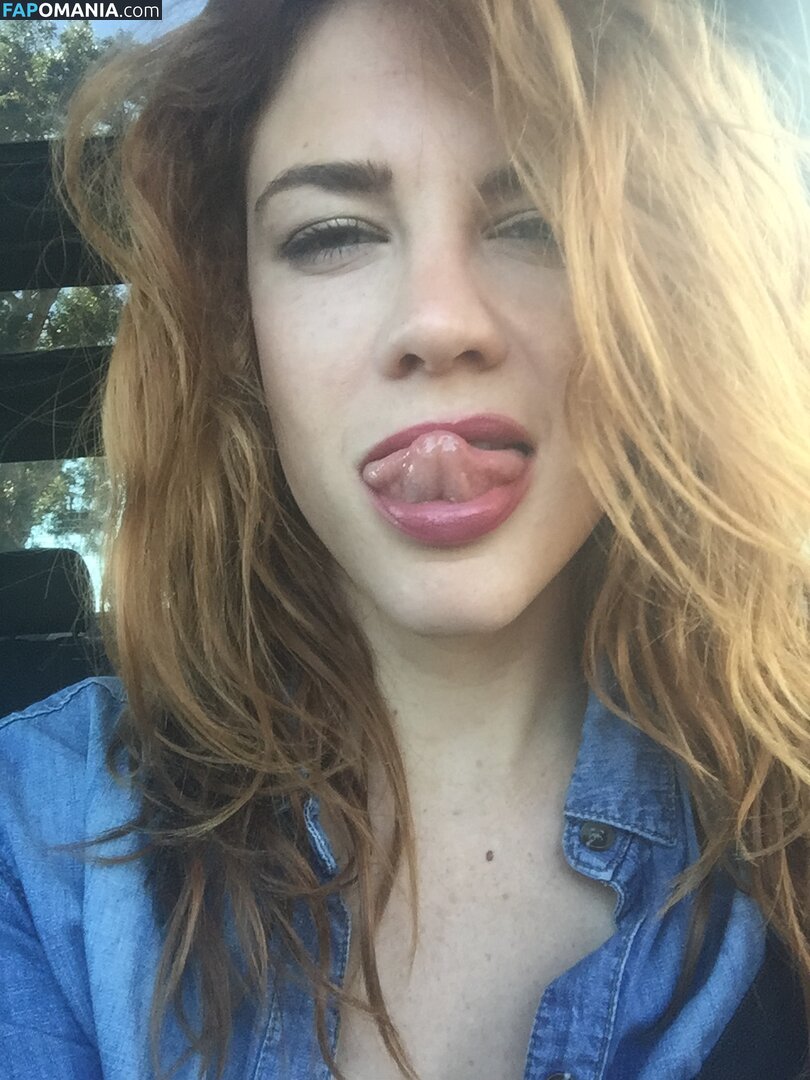 Courtney Hope Nackt Geleaktes Foto #4