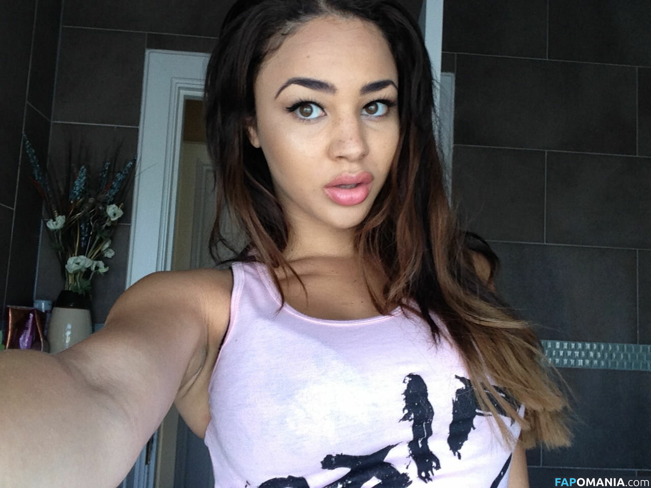 Courtnie Quinlan Nackt Geleaktes Foto #157