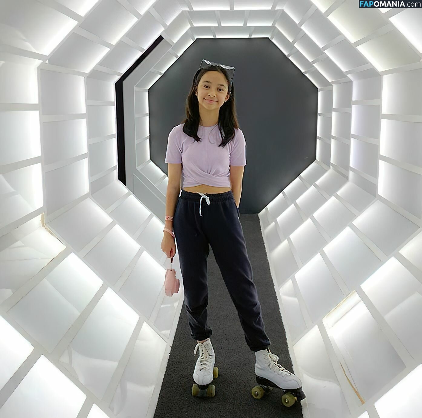 Cut Tari Nackt Geleaktes Foto #61