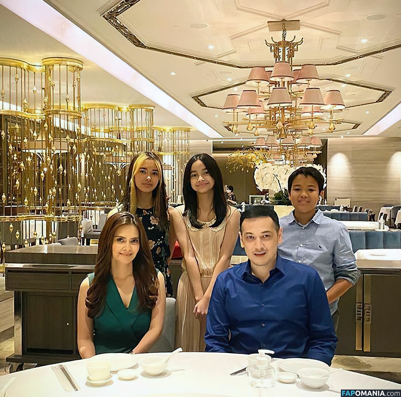 Cut Tari Nackt Geleaktes Foto #69