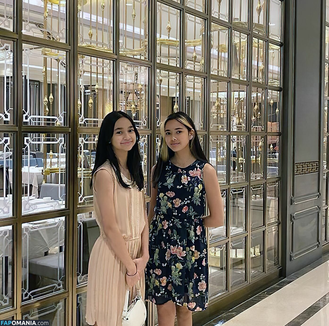 Cut Tari Nackt Geleaktes Foto #71